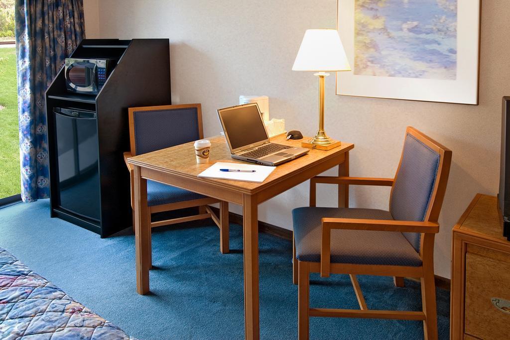Comfort Inn North Bay - Lakeshore Exterior foto